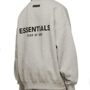 Grey Essentials Crewneck🩶